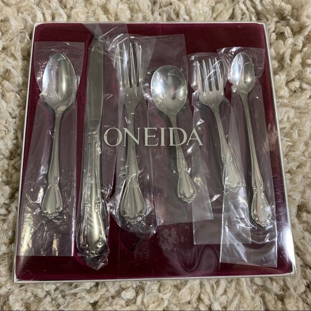 Oneida 3615 Chateau 6 piece progress flatware set